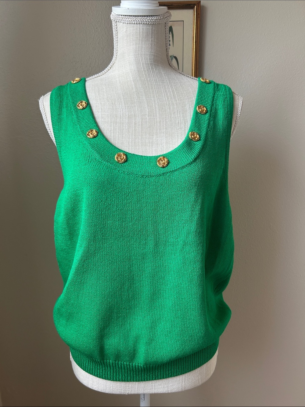 St. John Collection Sleeveless Knit Top Size L